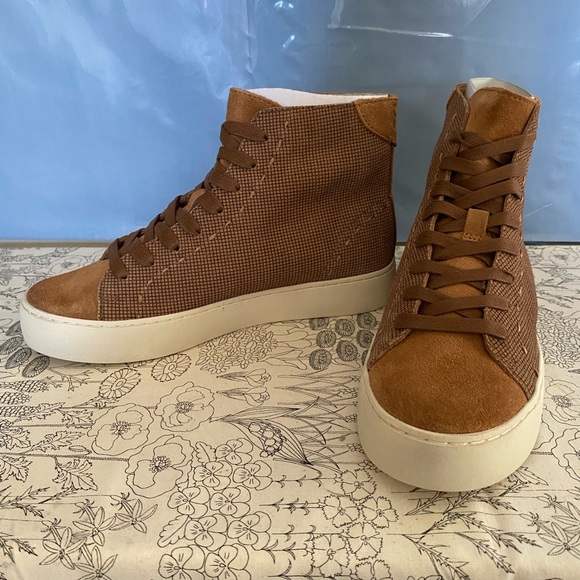 Frye Sneaker - Picture 7 of 9